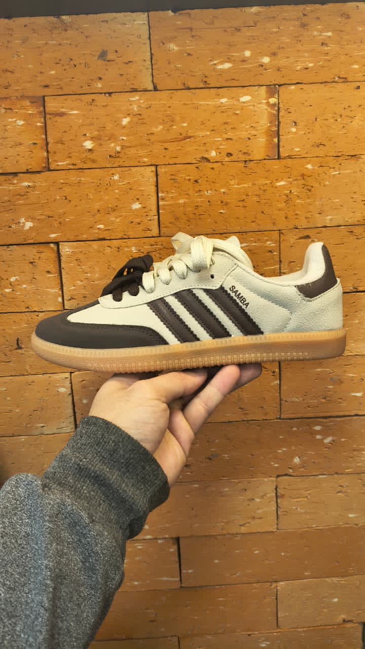 Adidas Samba Branco e Marrom
