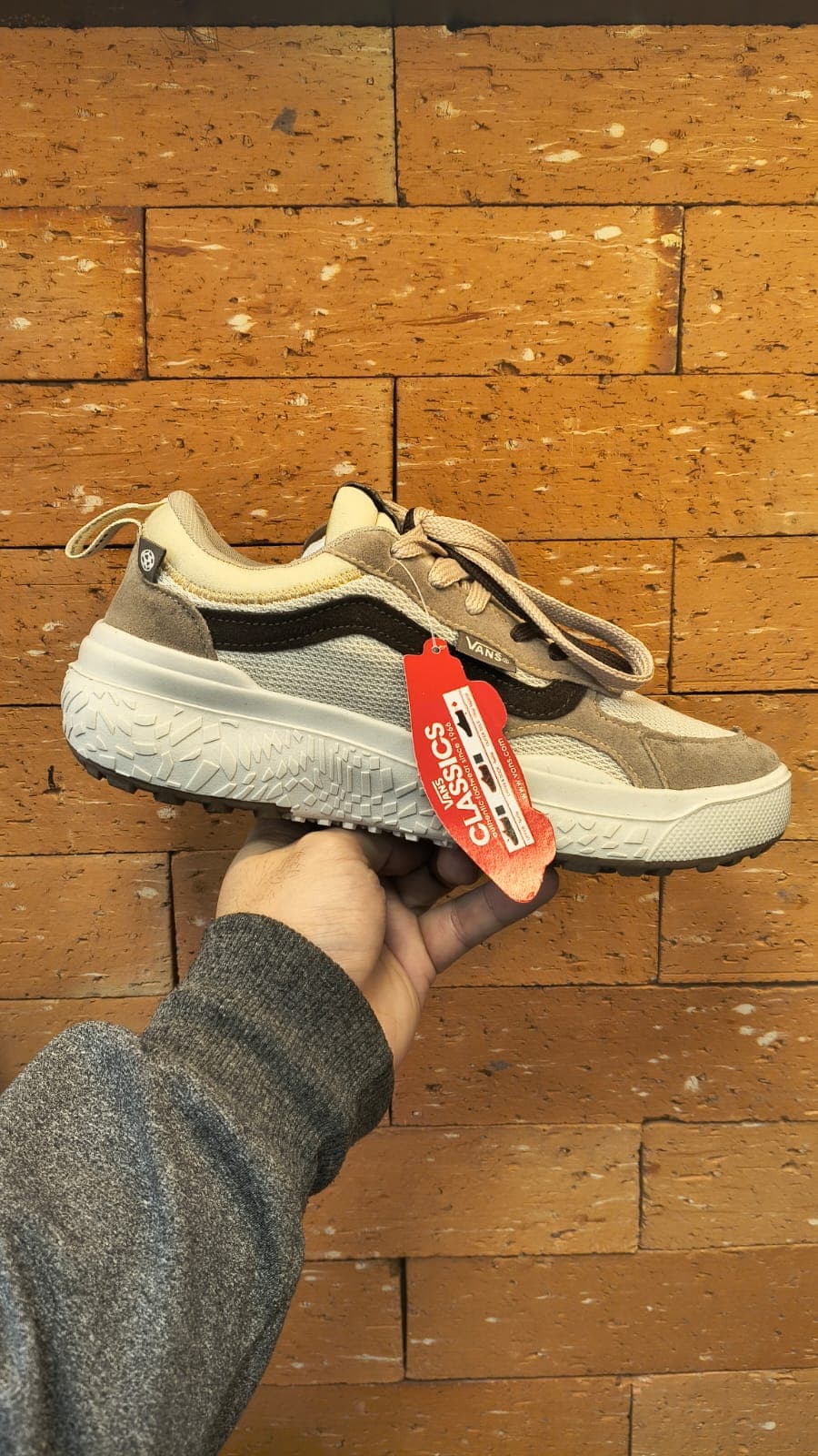 Vans UltraRange Bege e Marrom