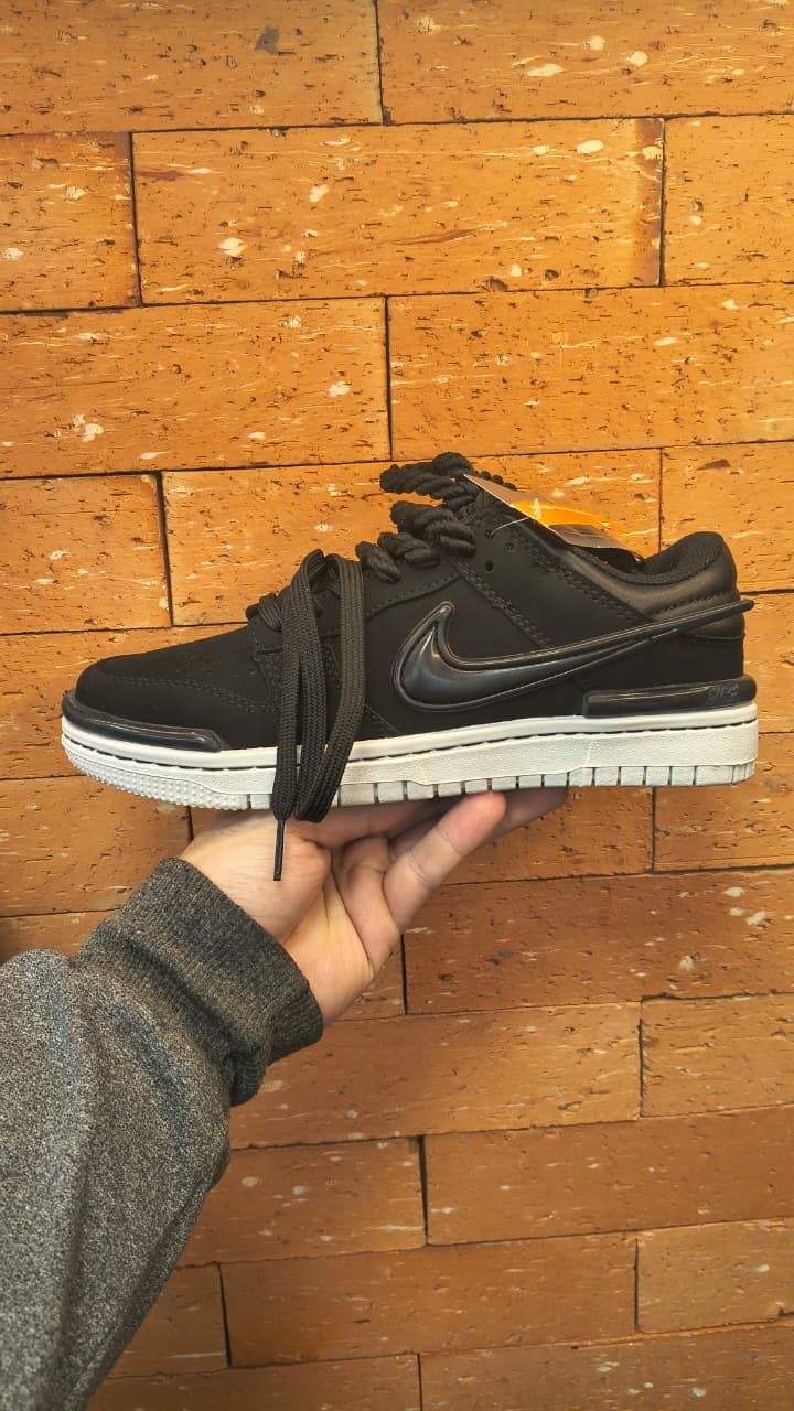 Nike SB Dunk Low Preto
