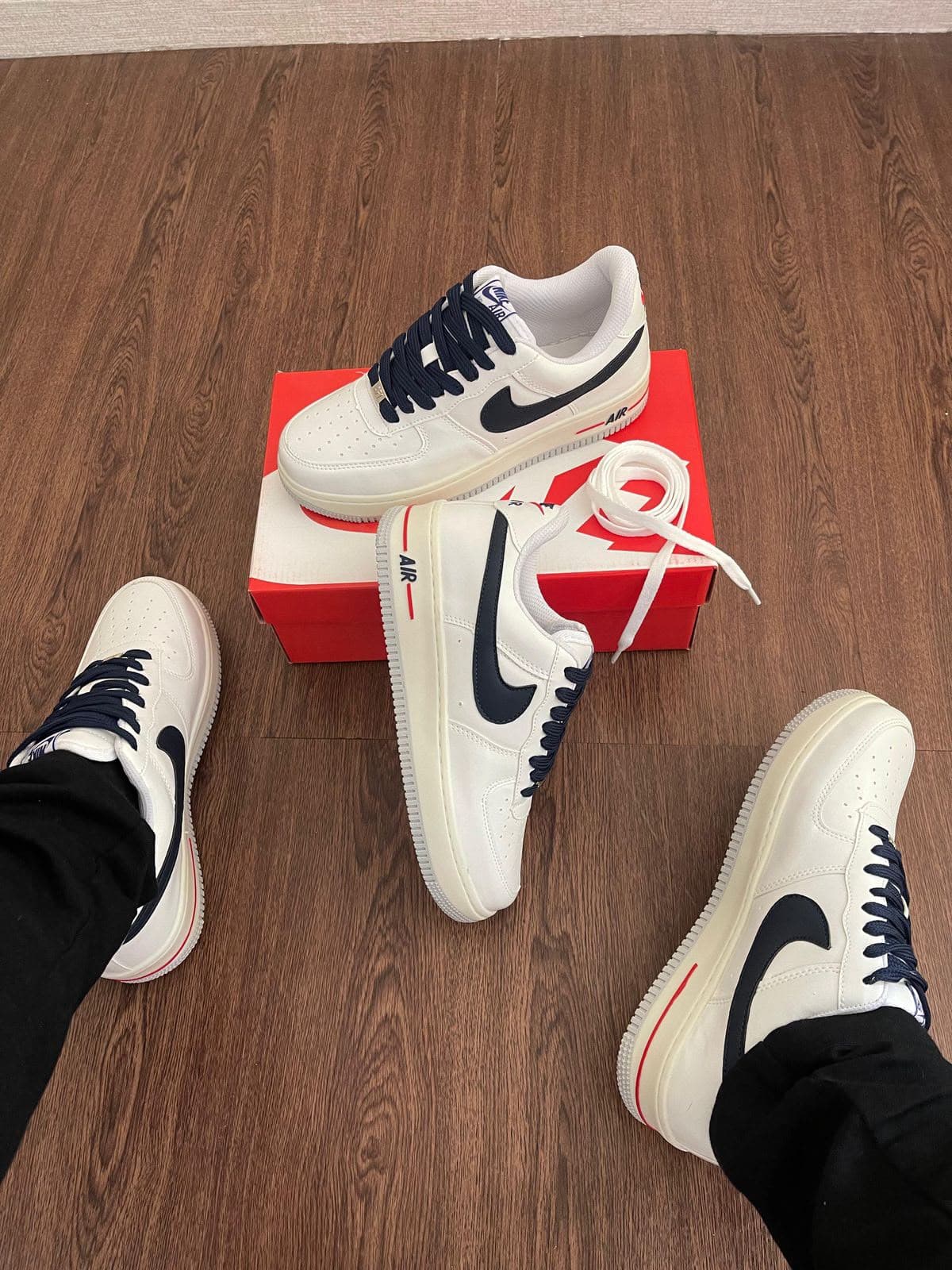 Nike Air Force Branco e Marinho
